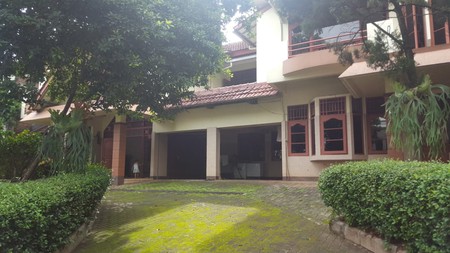 Rumah lokasi pinggir jalan raya di cilandak