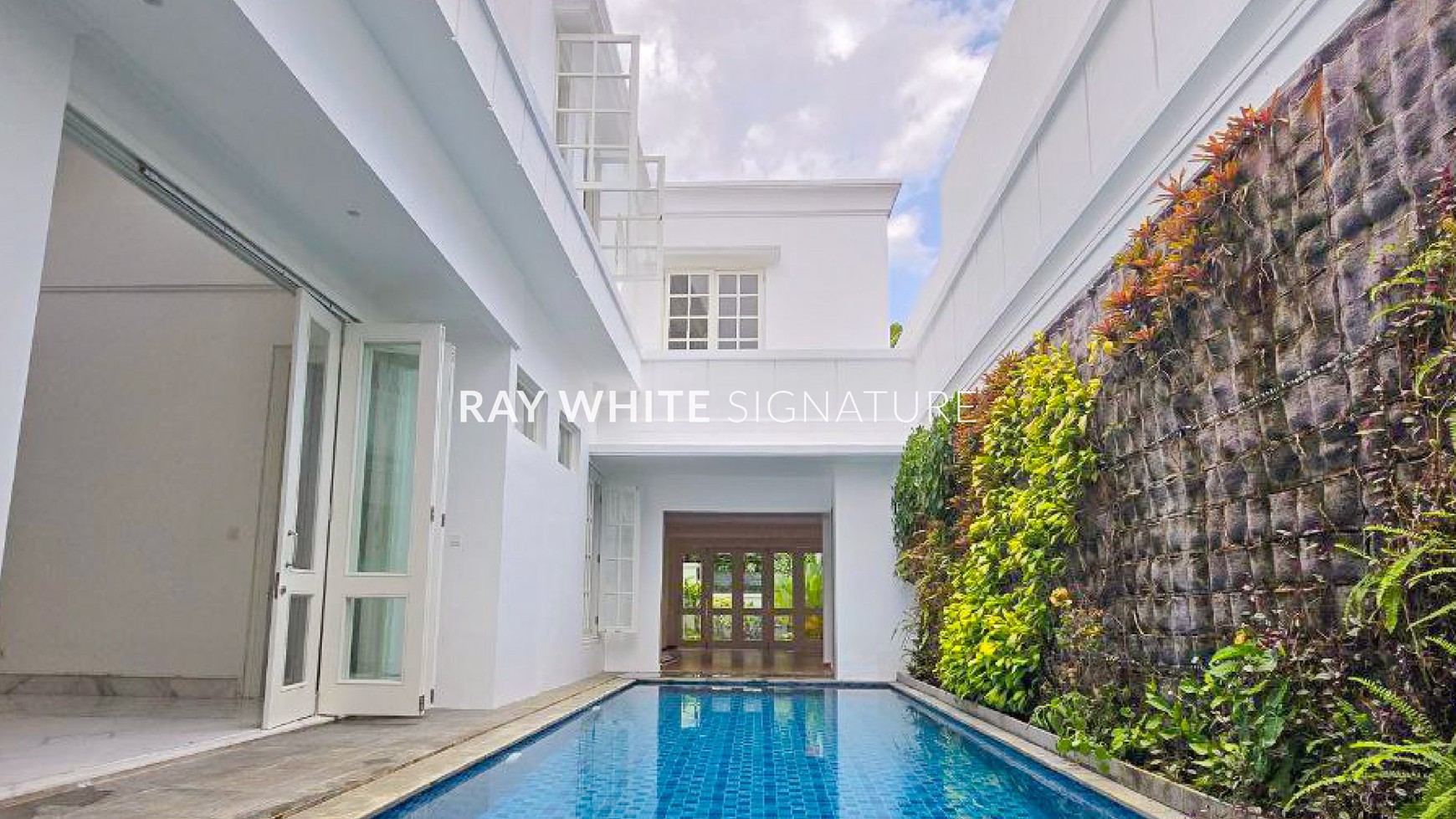 Jual Rumah Mewah Brand New di Jl Banyumas Menteng