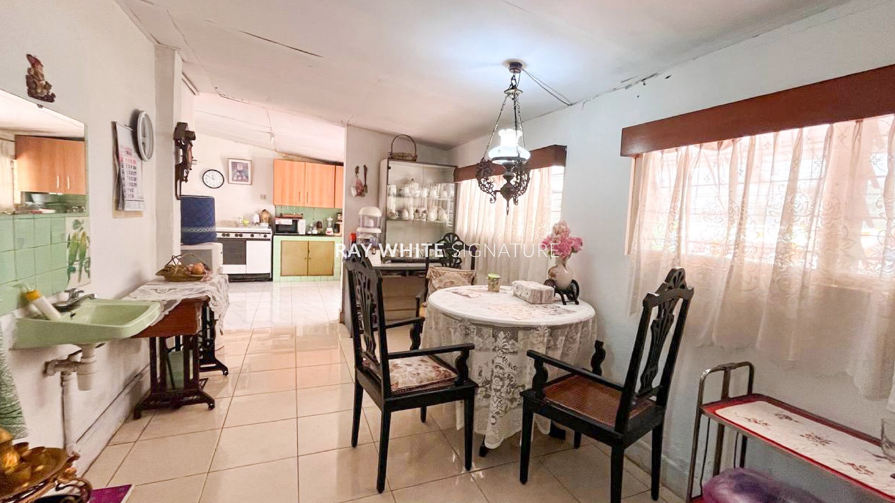 Jual Rumah Lama Terawat di Jl Cipete 7