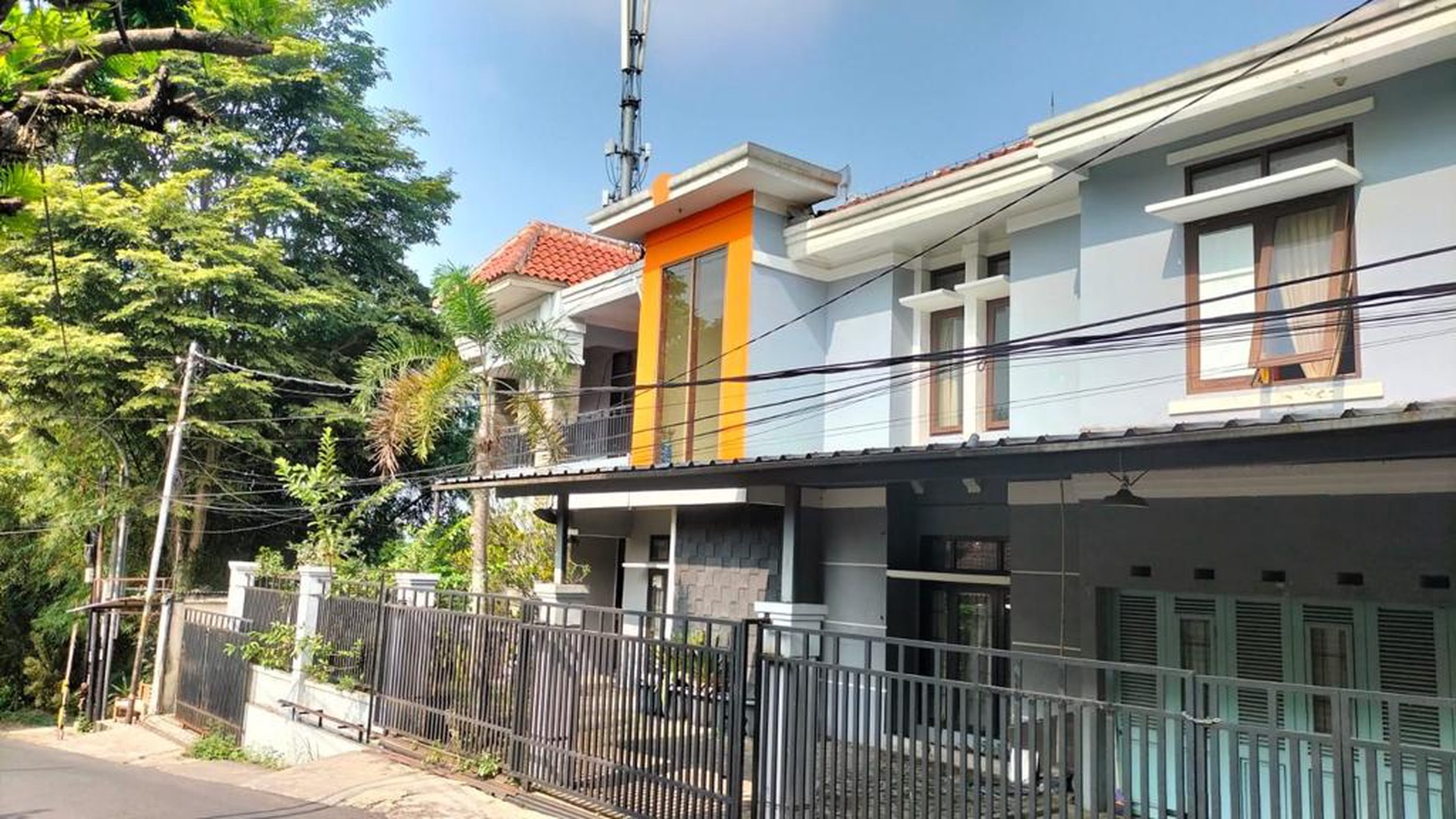 Rumah Lux Klasik di Cigadung Bandung