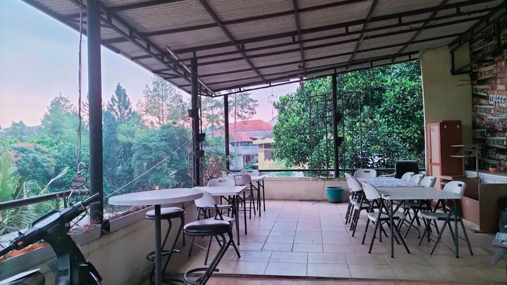 Rumah Lux Klasik di Cigadung Bandung