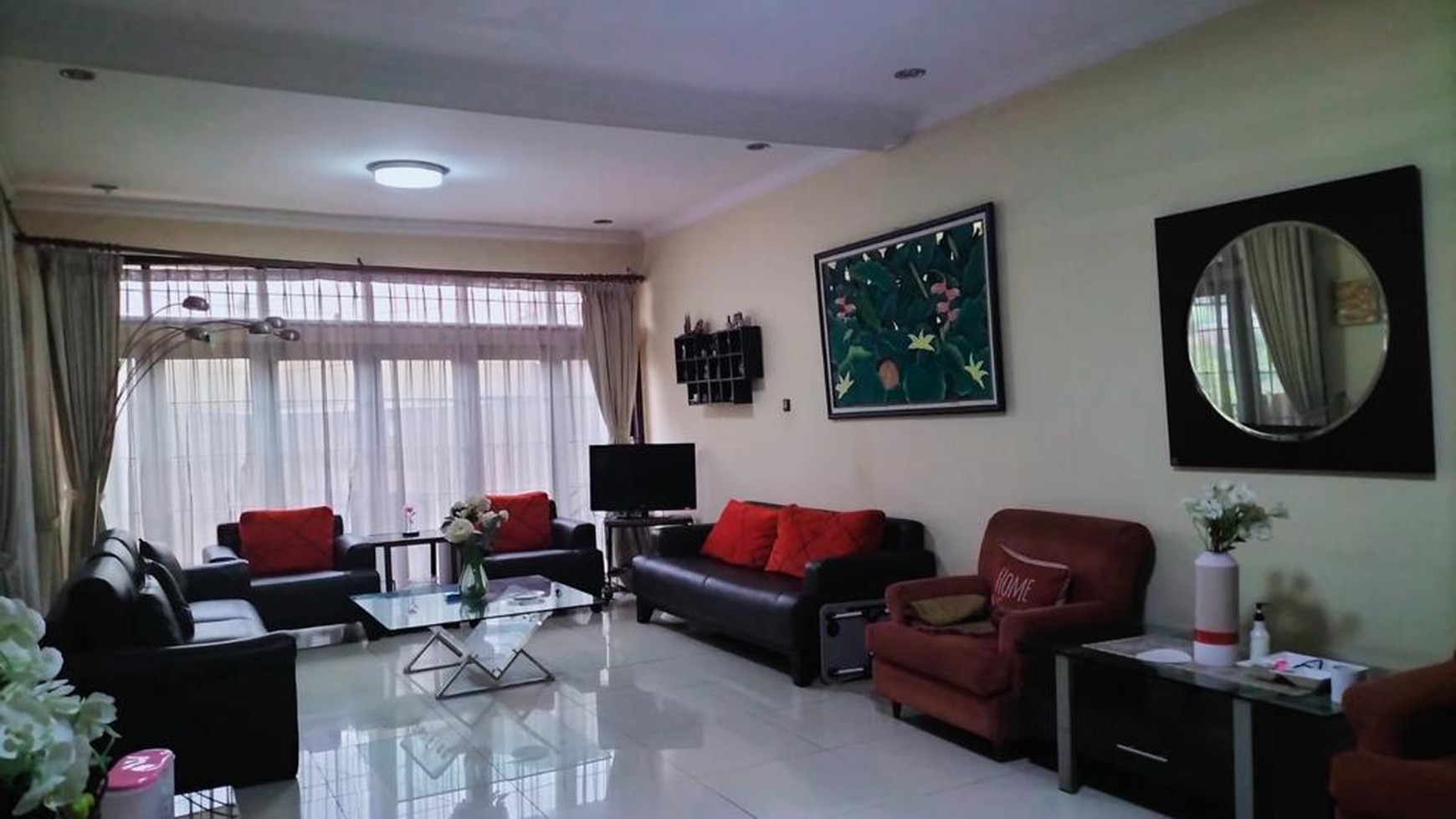 Rumah Lux Klasik di Cigadung Bandung