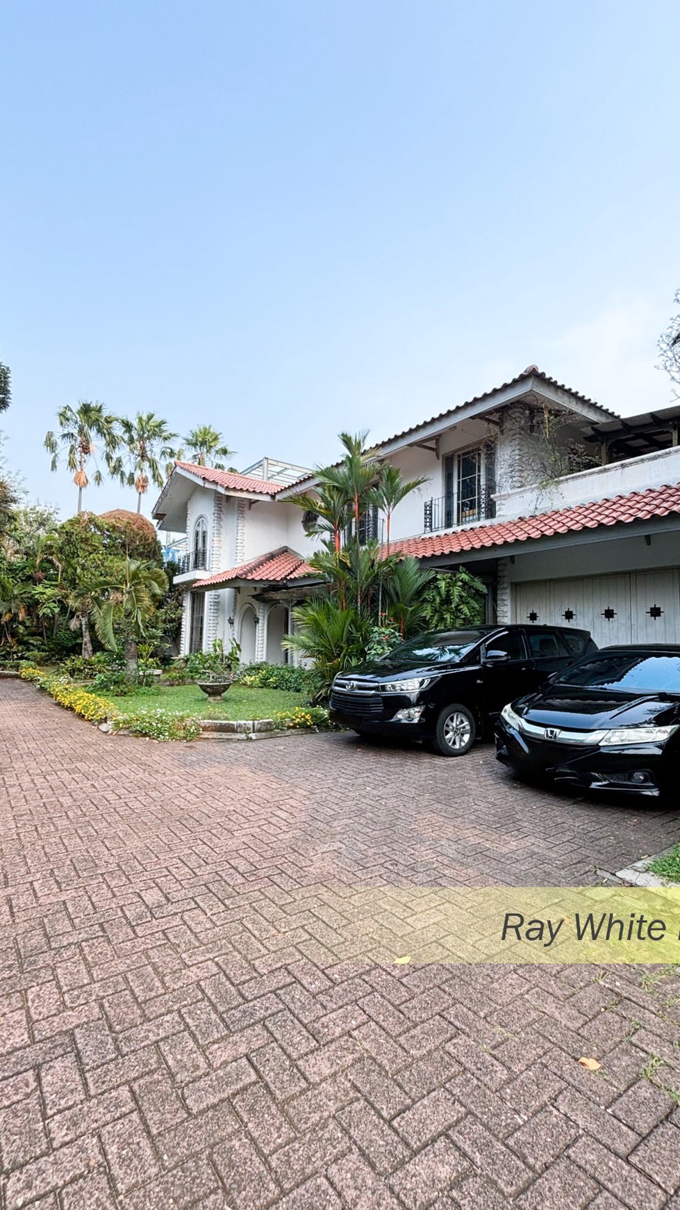 RUMAH KOMERSIAL PINGIR JALAN RAYA DI PEJATEN BARAT, JAKARTA SELATAN #CH