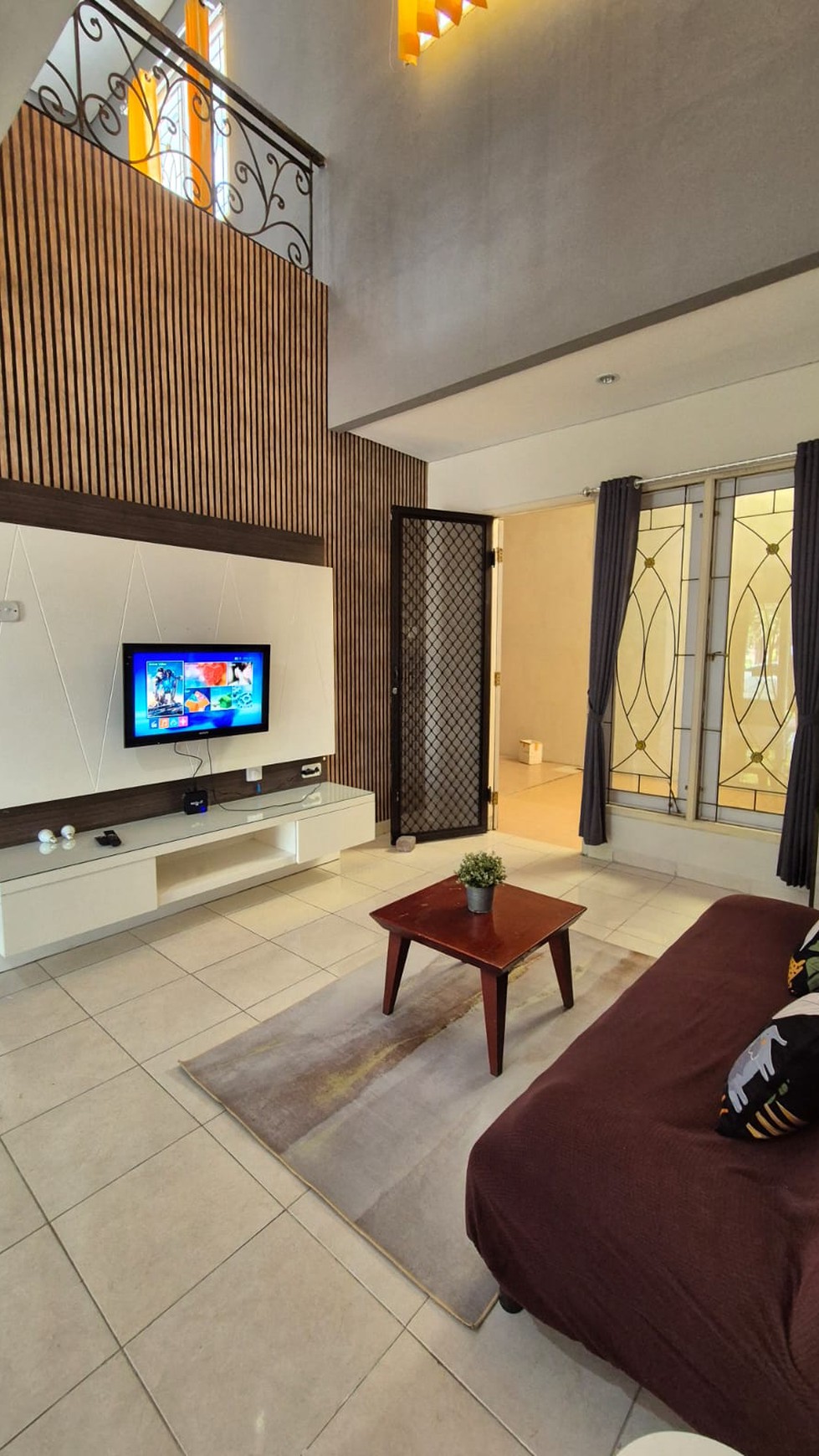 Disewakan Rumah Pakuwon City - Laguna PLUS Full Furnished dekat Pakuwon city Mall, East Coast 