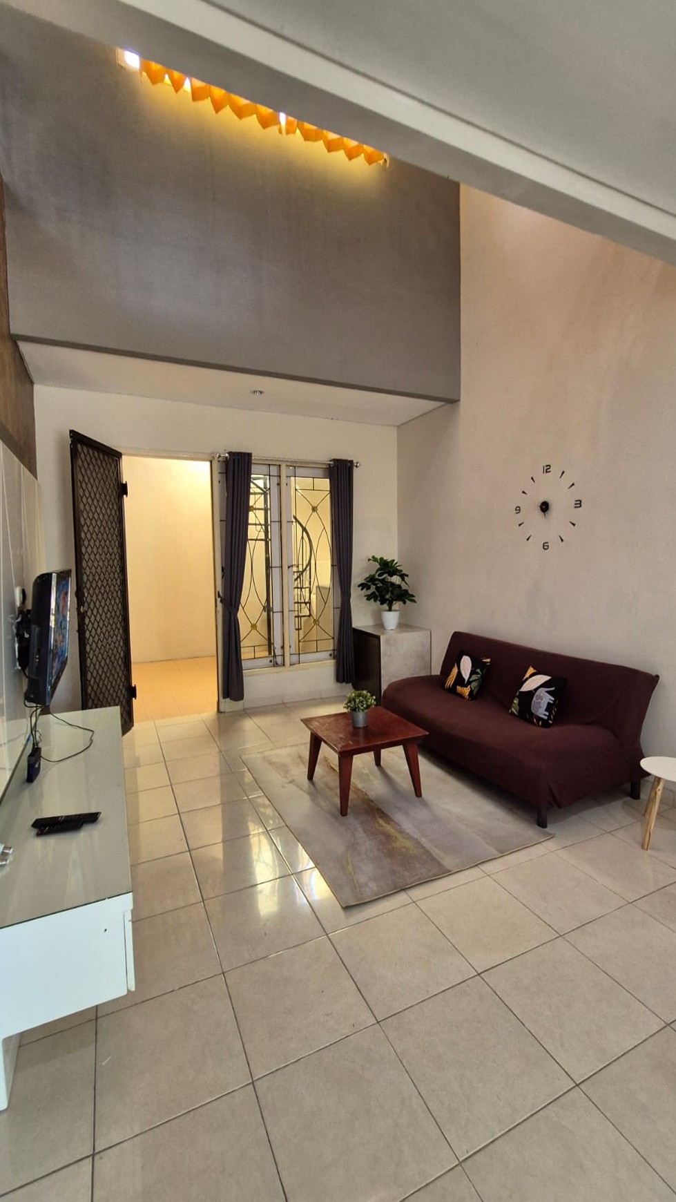 Disewakan Rumah Pakuwon City - Laguna PLUS Full Furnished dekat Pakuwon city Mall, East Coast 