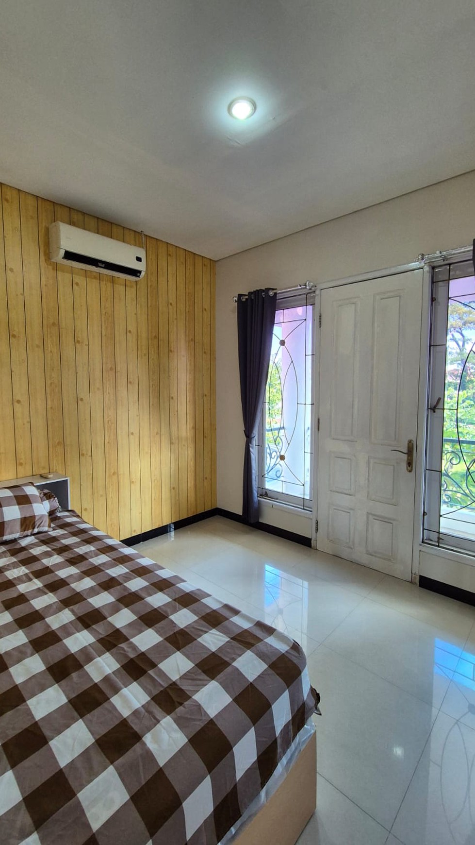 Disewakan Rumah Pakuwon City - Laguna PLUS Full Furnished dekat Pakuwon city Mall, East Coast 