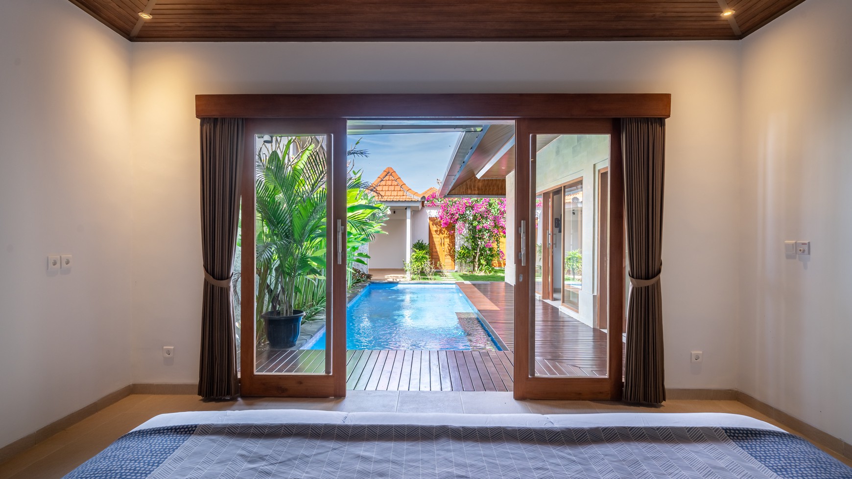 Villa 3 Bedrooms Leasehold in Kesari Sanur Bali