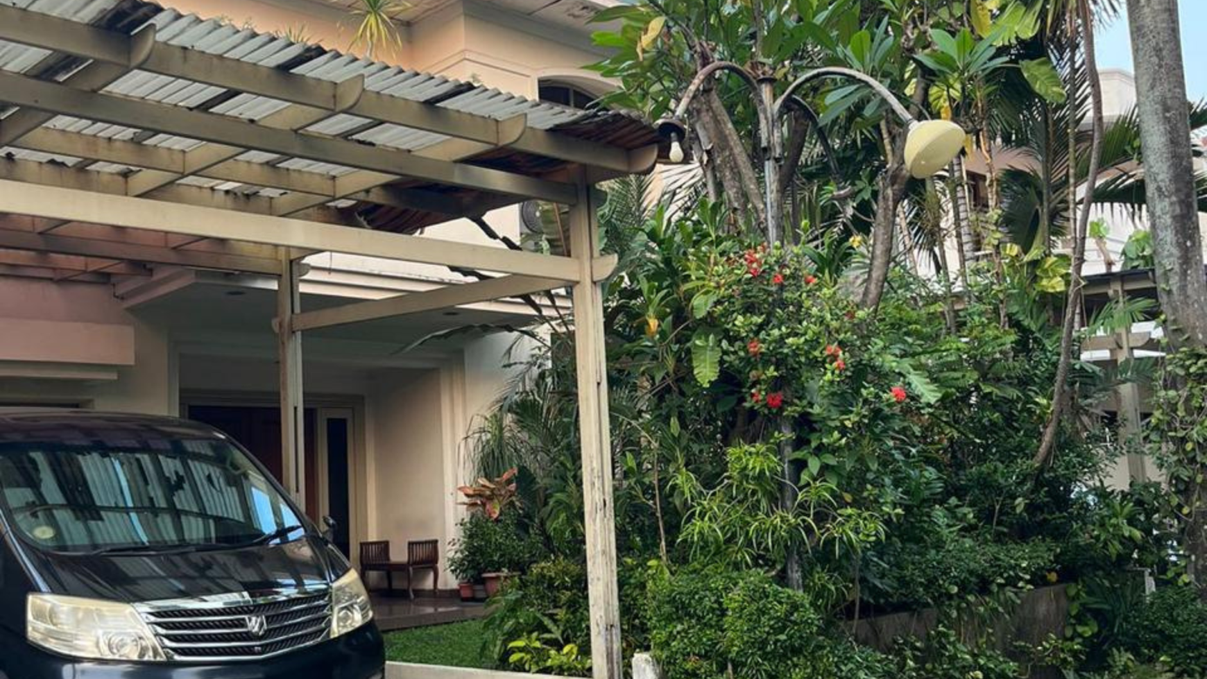 Rumah Hitung Tanah Area Cipete