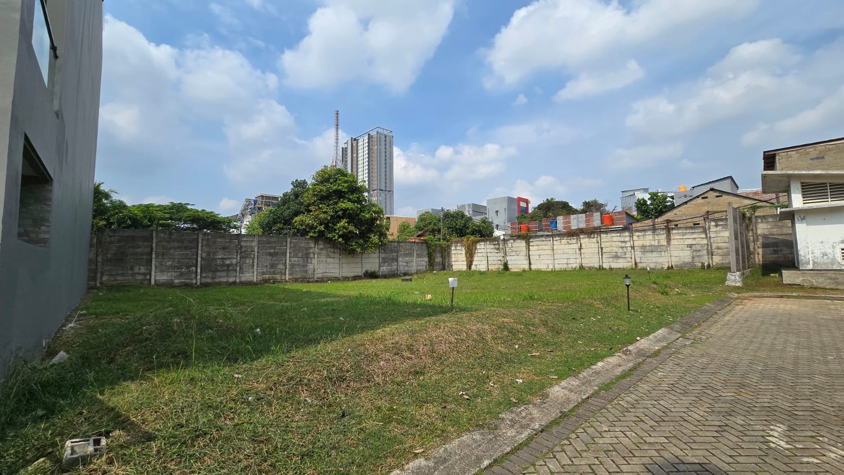 Rumah Hitung Tanah Area Cipete