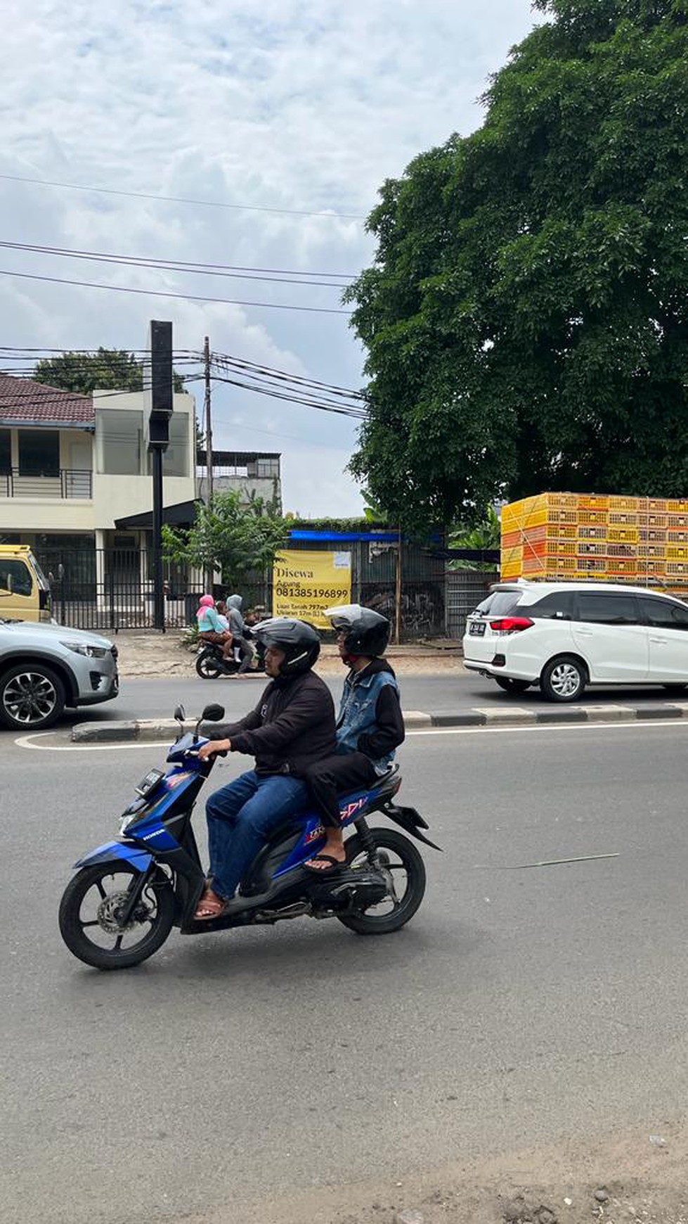 TANAH DISEWA JALAN POS PENGUMBEN JAKARTA BARAT