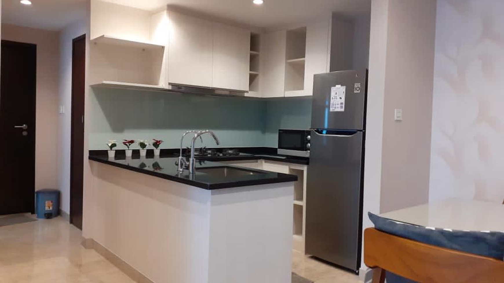 The Branz BSD apartemen 2 BR, full furnished, bagus rapih, fasilitas lengkap, depan Aeon Mall BSD, dekat aksess Toll. Tangerang Selatan.