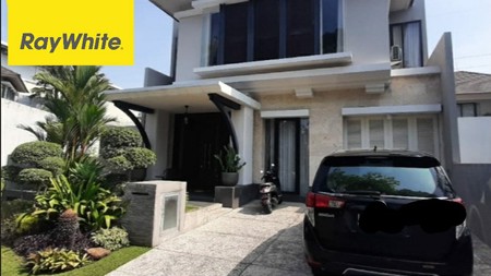 MURAH LUAS Dijual Rumah The Prambanan Residence Lakarsantri Surabaya Barat- SEMI Furnished Modern Mewah - Row Jalan Luas