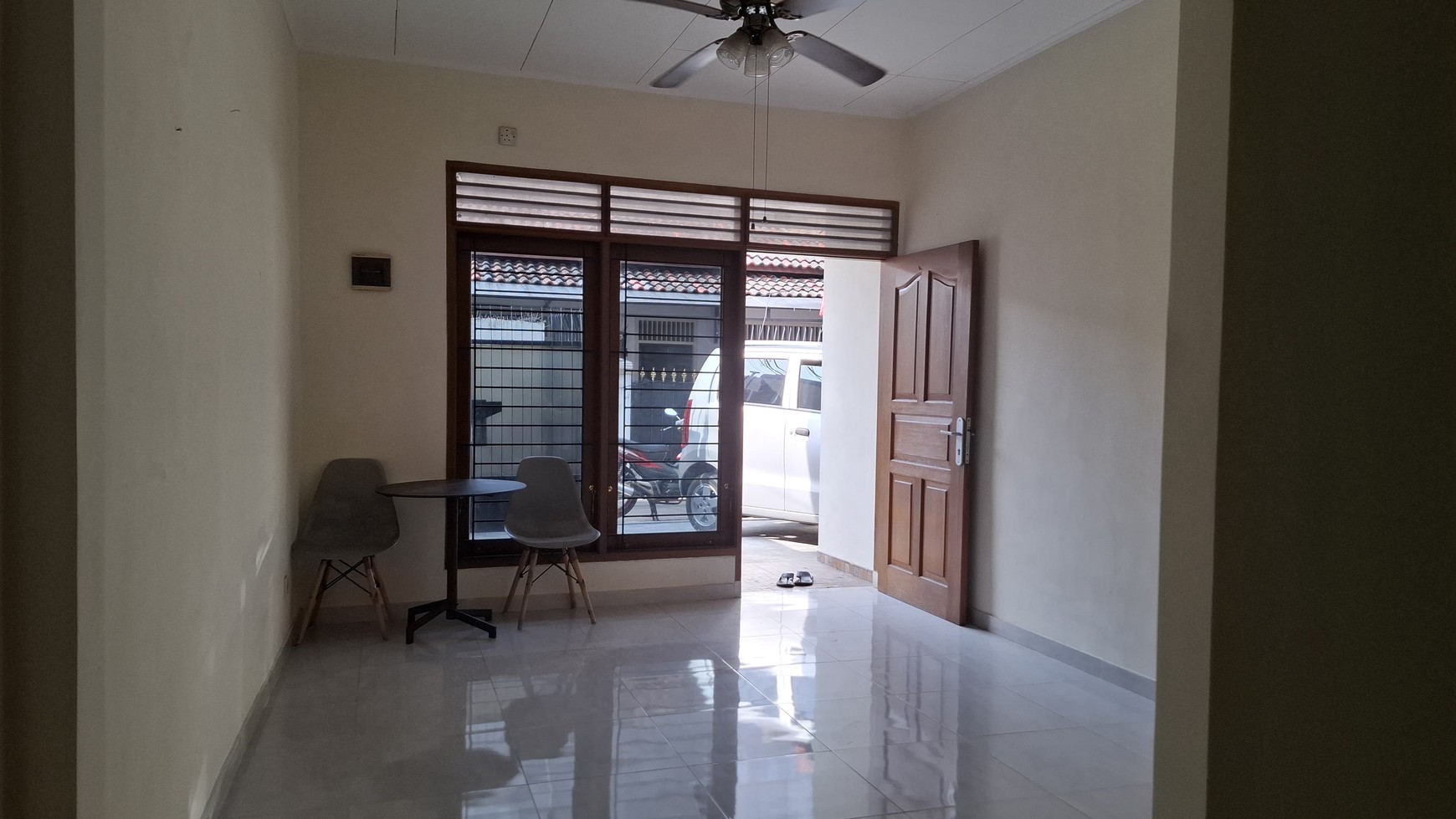 DIJUAL RUMAH AREA TEBET BARAT