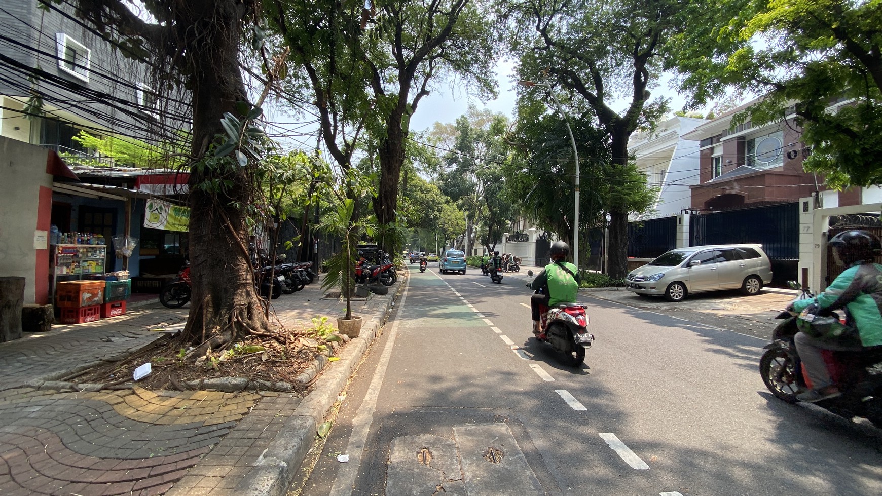 Komersial area luas 2.305 di menteng jakarta pusat, cocok untuk usaha