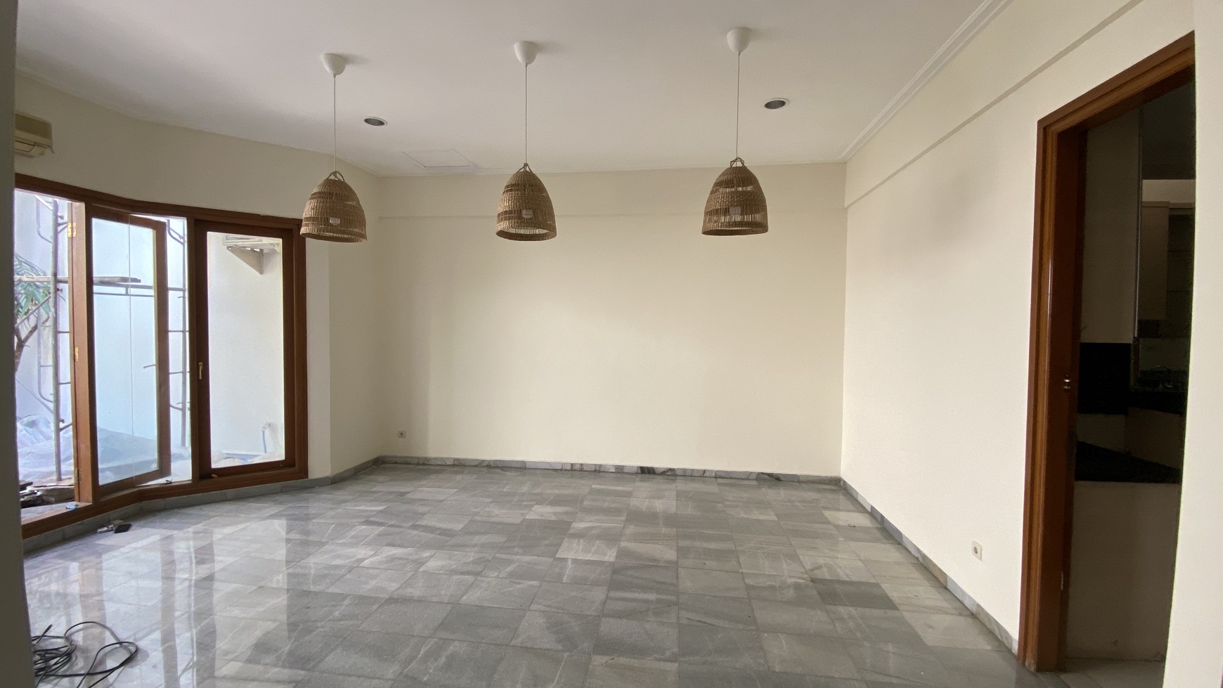 Beautiful house and comfy in senopati area near SCBD