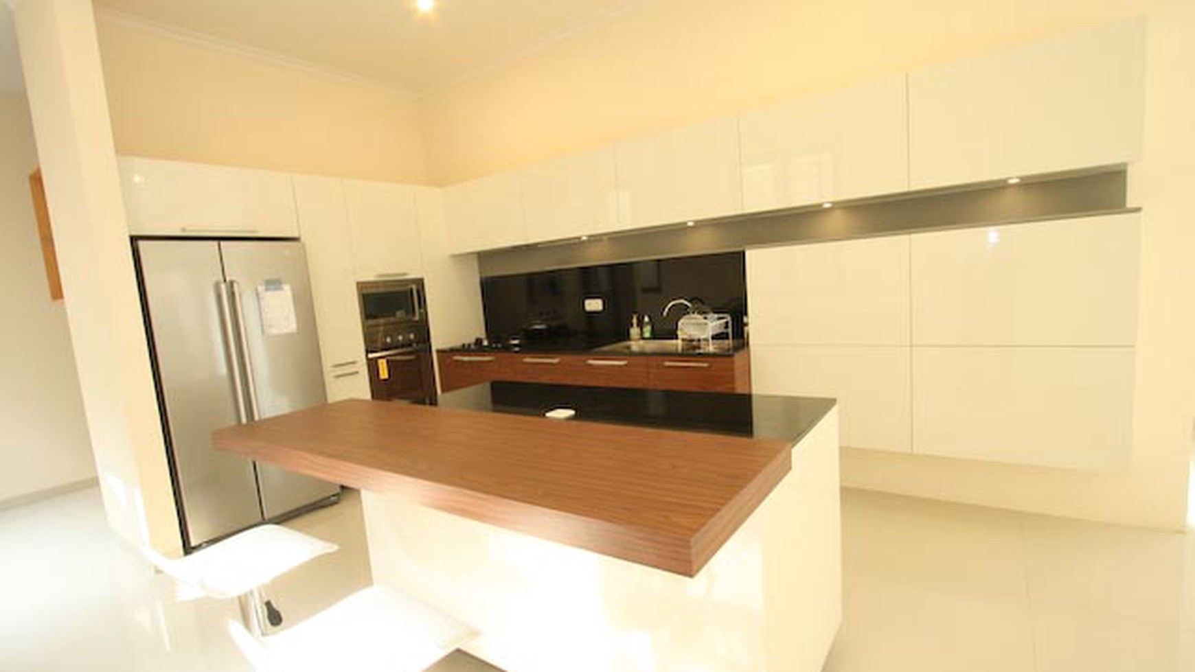 Modern and beautiful house in ampera