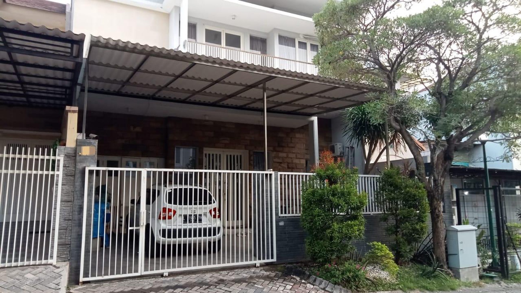 Rumah 2 Lantai Bagus HGB Taman Puspa Raya Citraland Surabaya