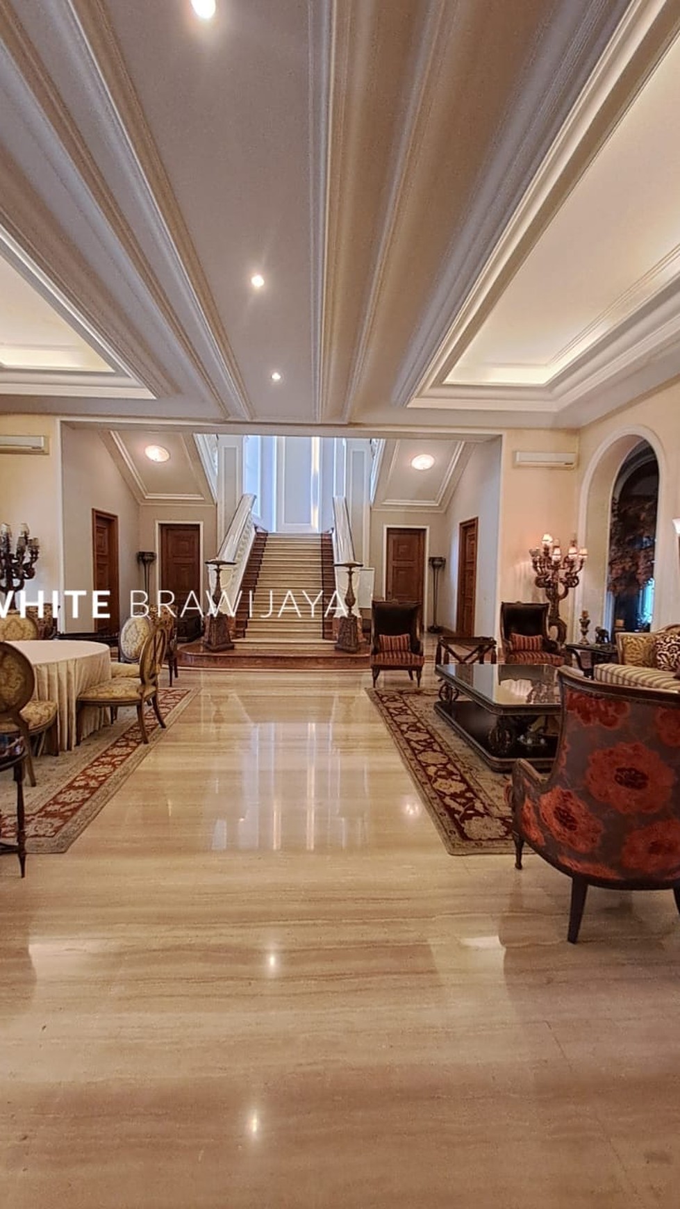 Rumah Hitung Tanah Area Cipete