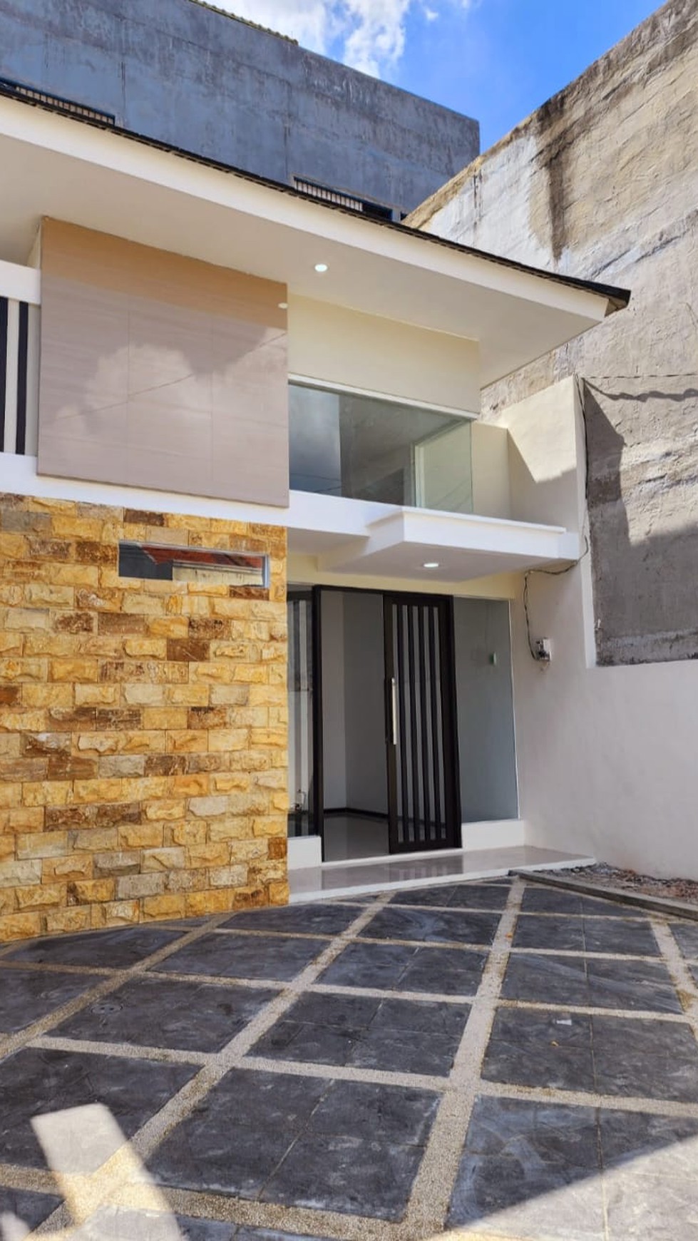 Rumah Hitung Tanah Area Cipete