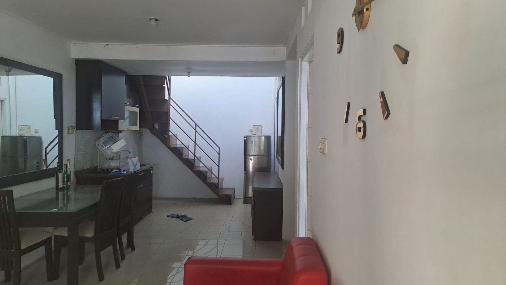 Rumah Hitung Tanah Area Cipete