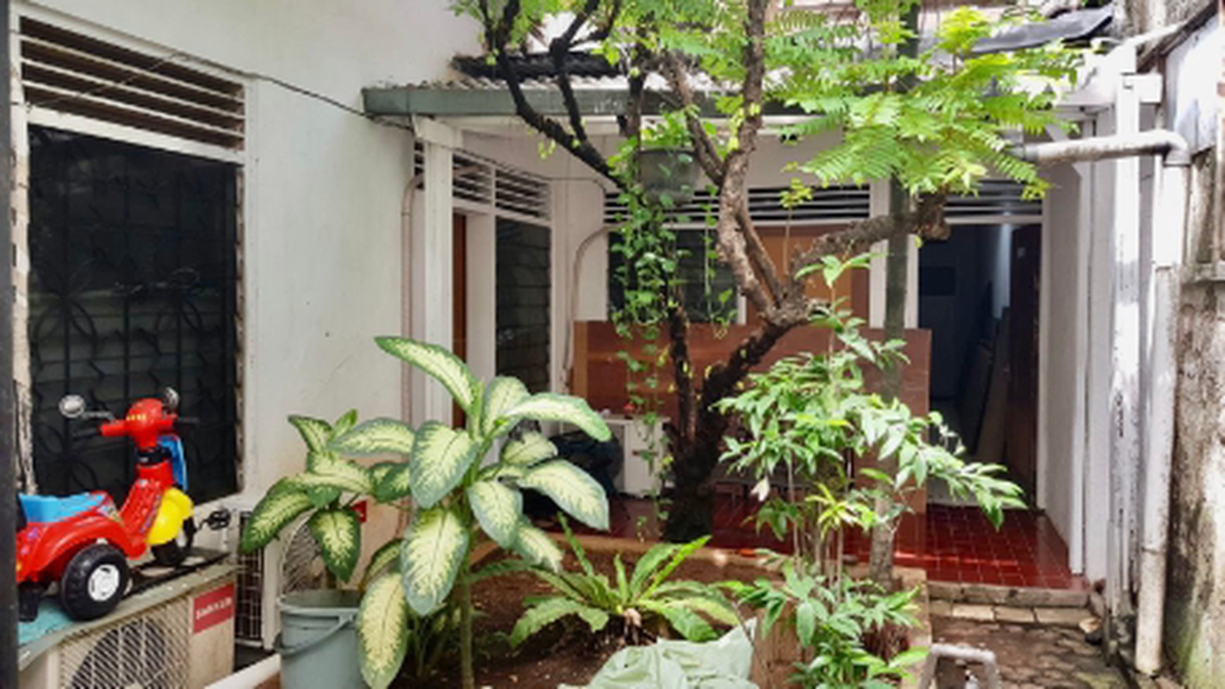 Rumah Bagus Di Cisanggiri, Kebayoran Baru Jakarta Selatan