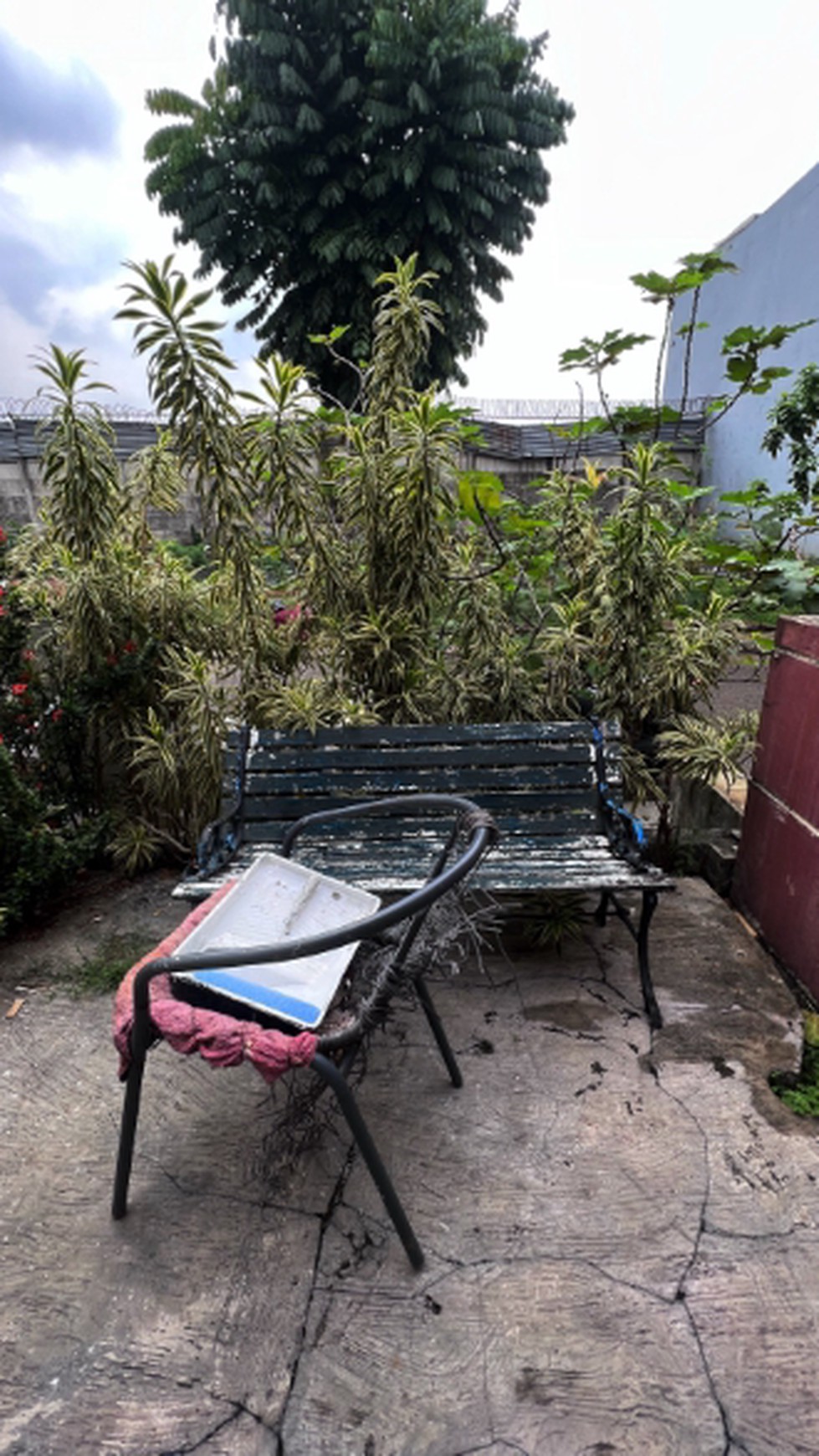 Rumah Bagus Di Althia Park Graha Raya Bintaro Jaya Tangerang Selatan