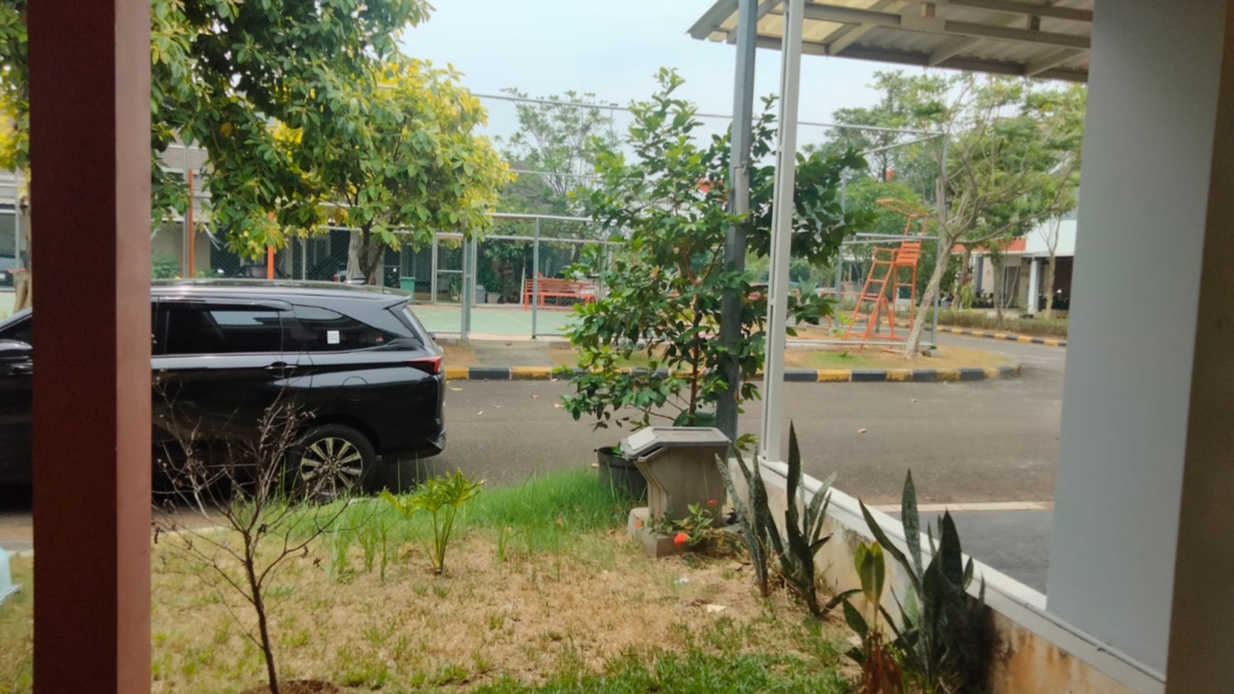 Rumah Dijual di Grand Wisata Bekasi cluster de oranje- Depan Taman, Siap Huni