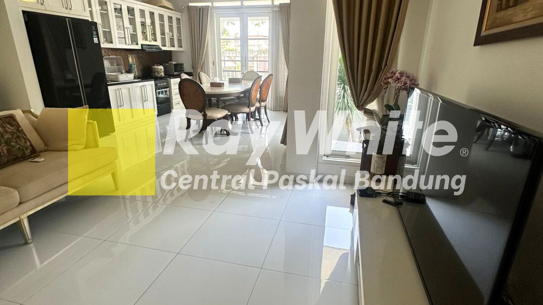 Rumah Full Furnished Nyaman dan Sejuk di Ciumbuleuit Bandung