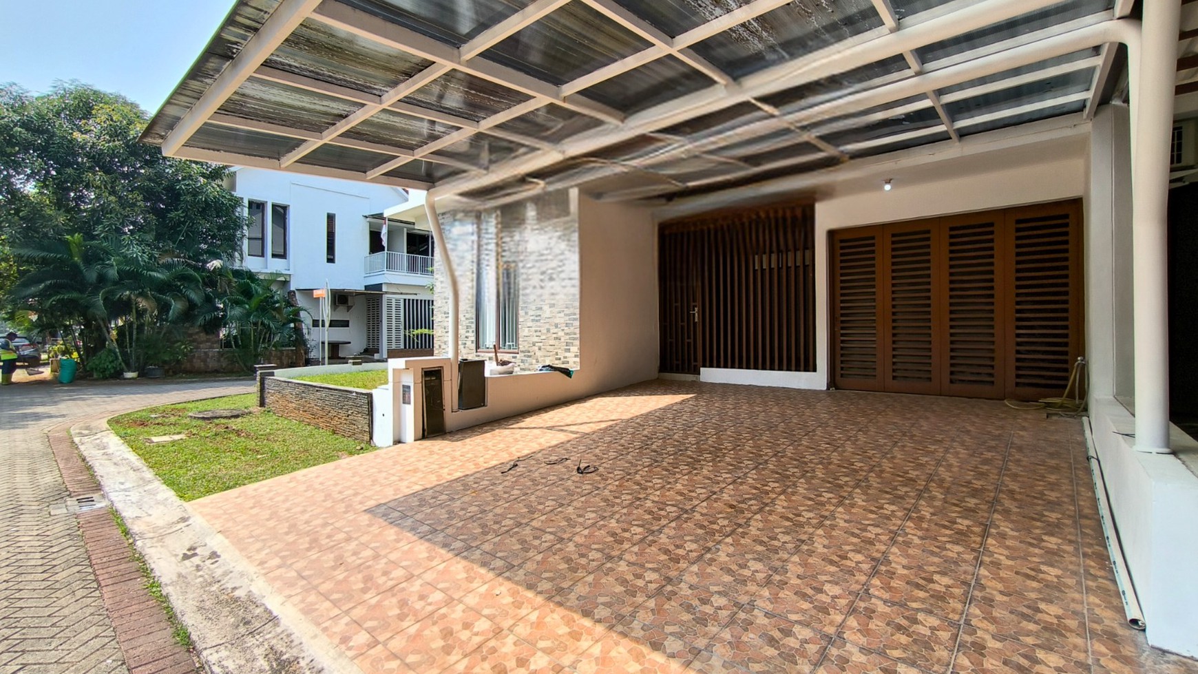 Rumah Hitung Tanah Area Cipete