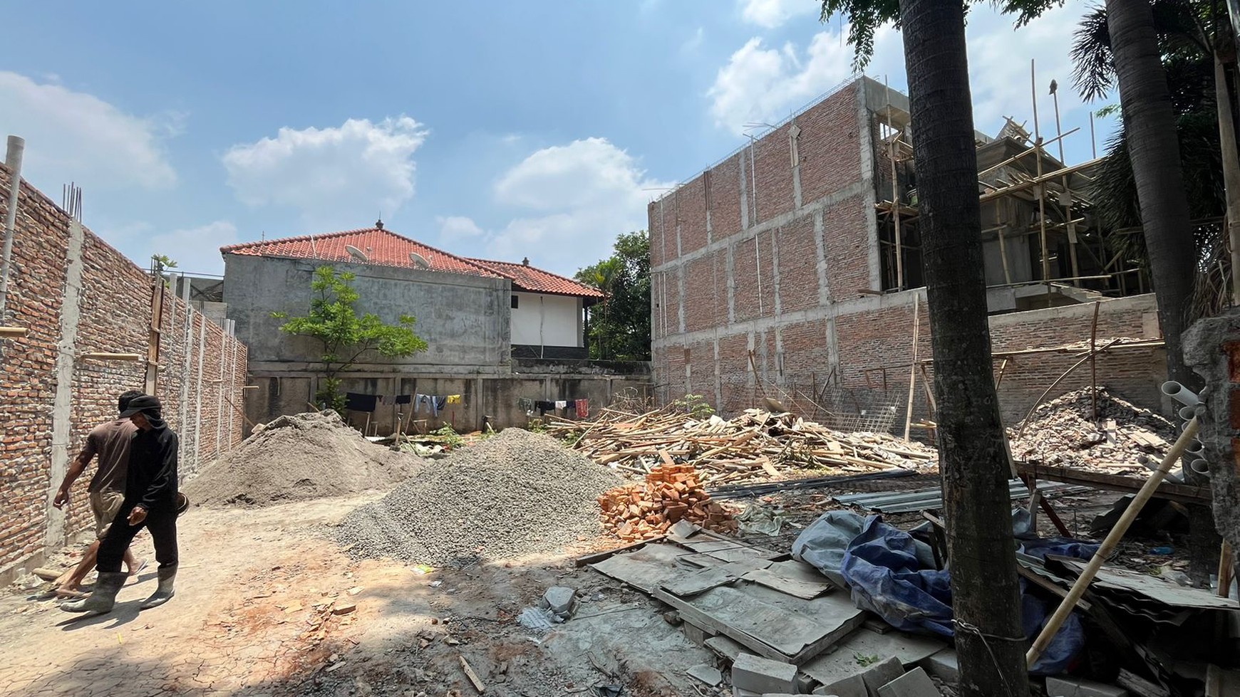 Rumah Hitung Tanah Area Cipete