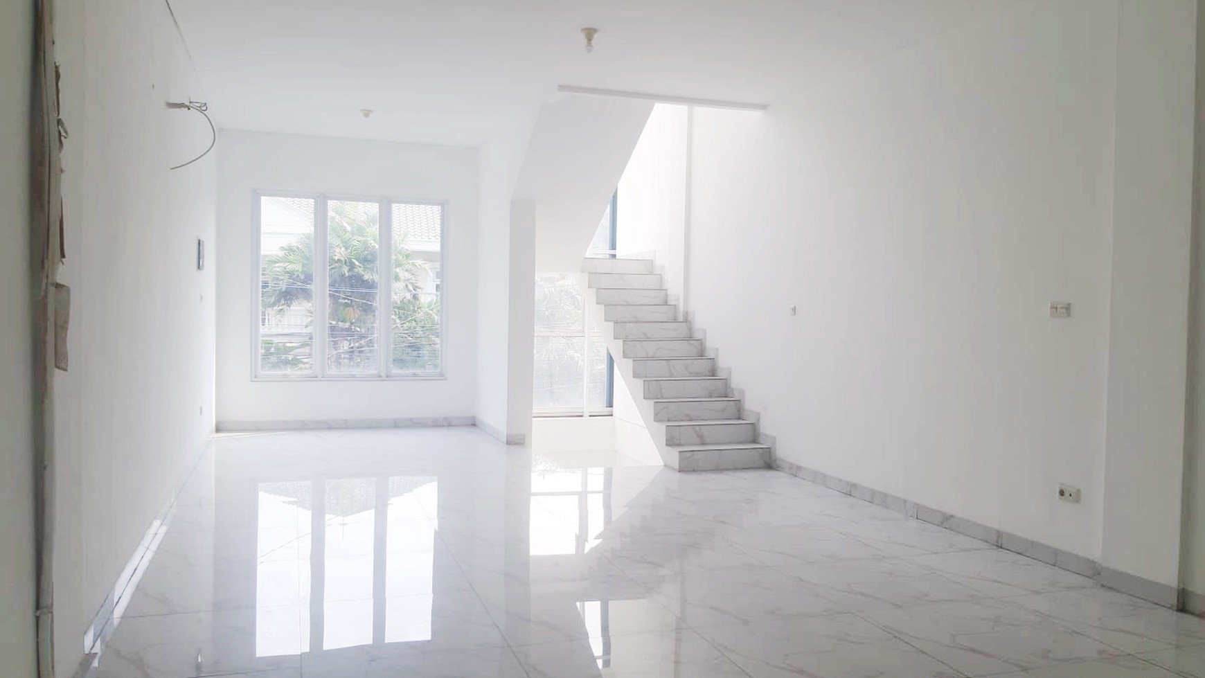 Rumah Hitung Tanah Area Cipete