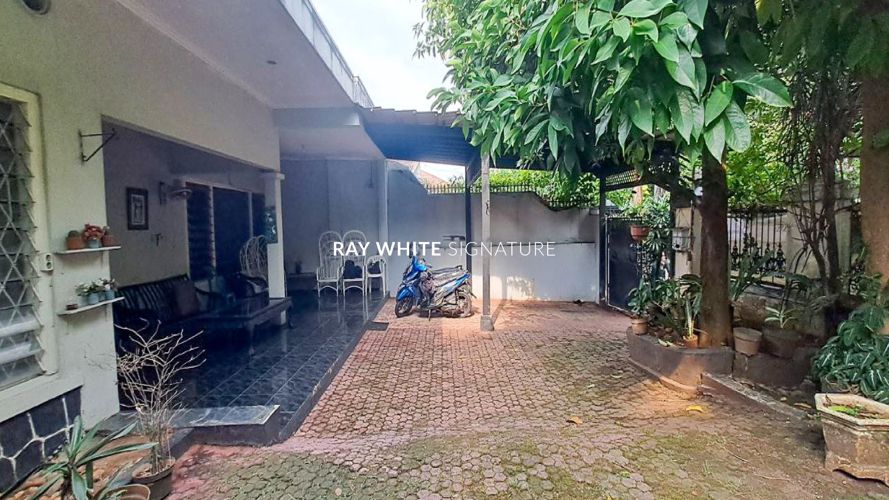 Rumah Hitung Tanah Area Cipete