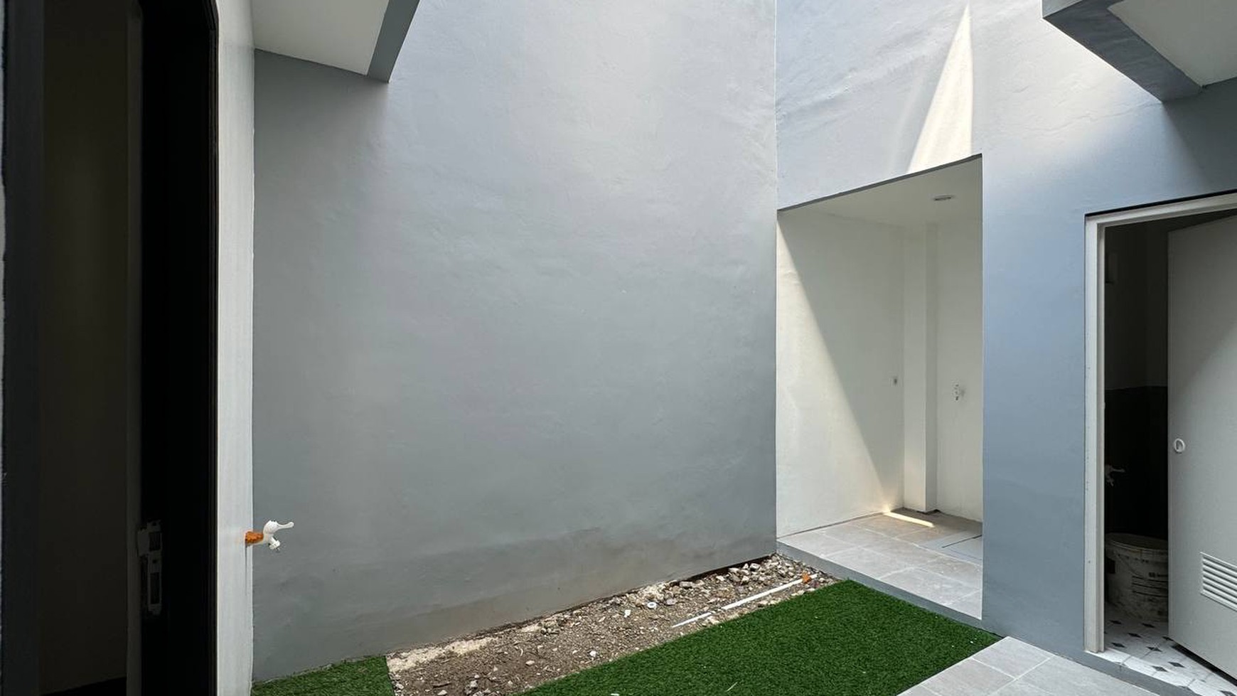 Rumah Hitung Tanah Area Cipete