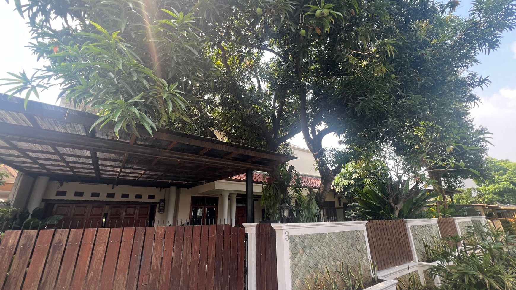 Rumah Bagus Di Jl Pancoran Timur Jakarta Pusat