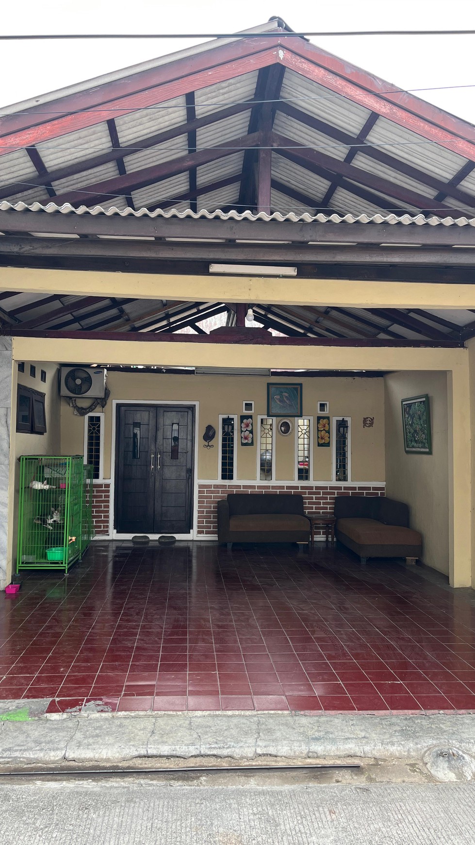 Rumah 1 lantai, bangunan kokoh di Pondok Gede