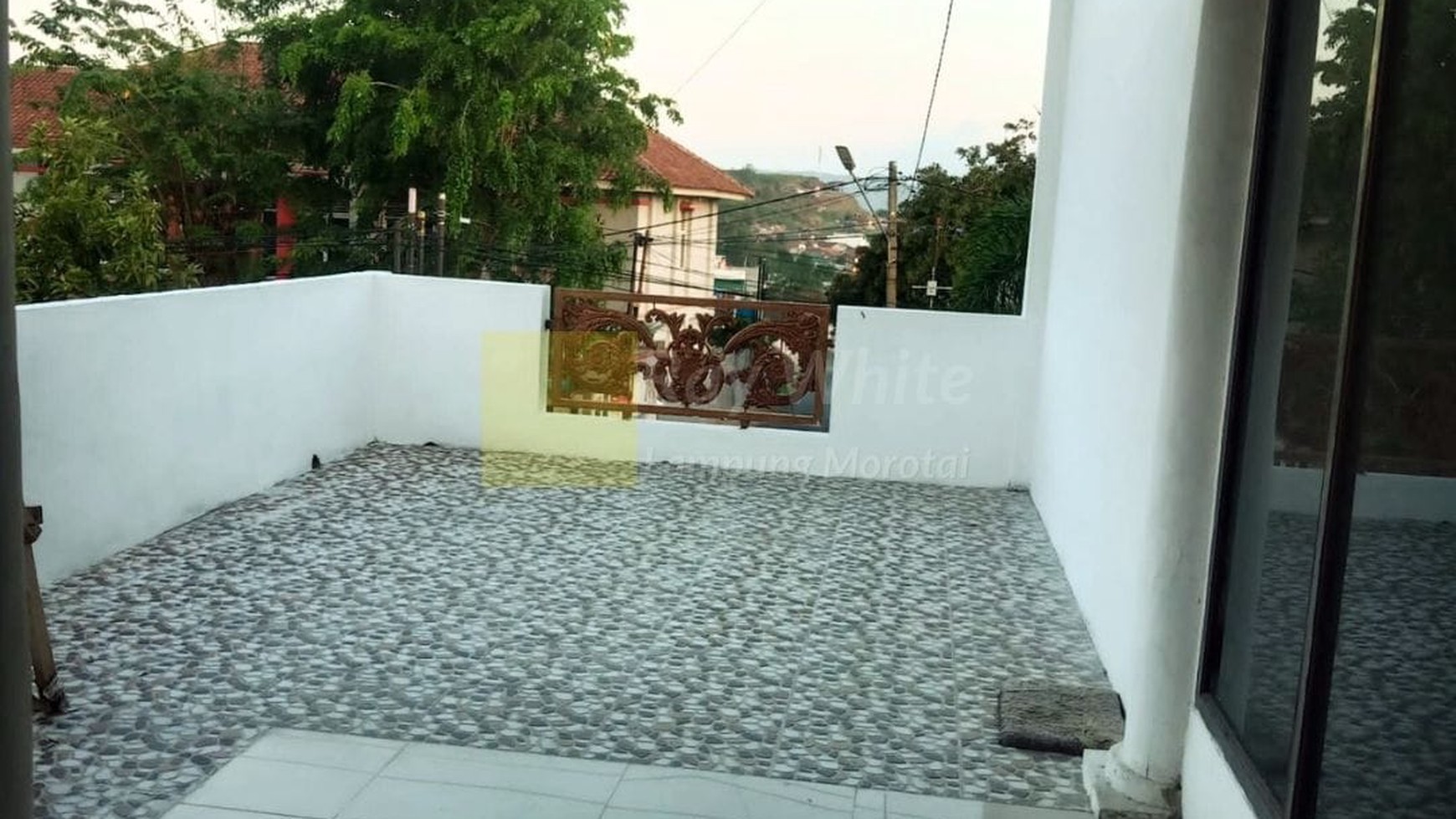 Dijual Rumah Mediterania 2 lantai