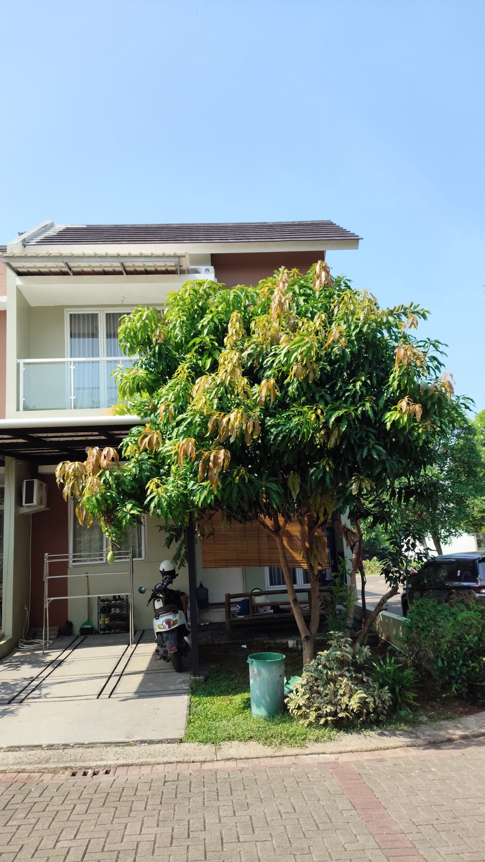 Rumah Bagus Di Serpong Lagoon BSD Tangerang Selatan