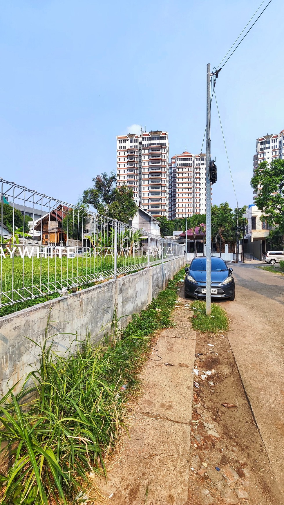 Tanah dalam Kompleks Tenang Area Kebayoran Baru