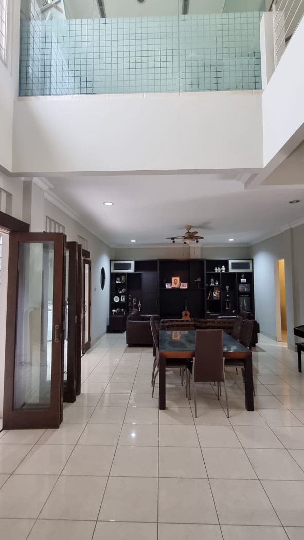 Rumah Siap Huni dengan Hunian Nyaman & Terdapat Mezanine @Bintaro