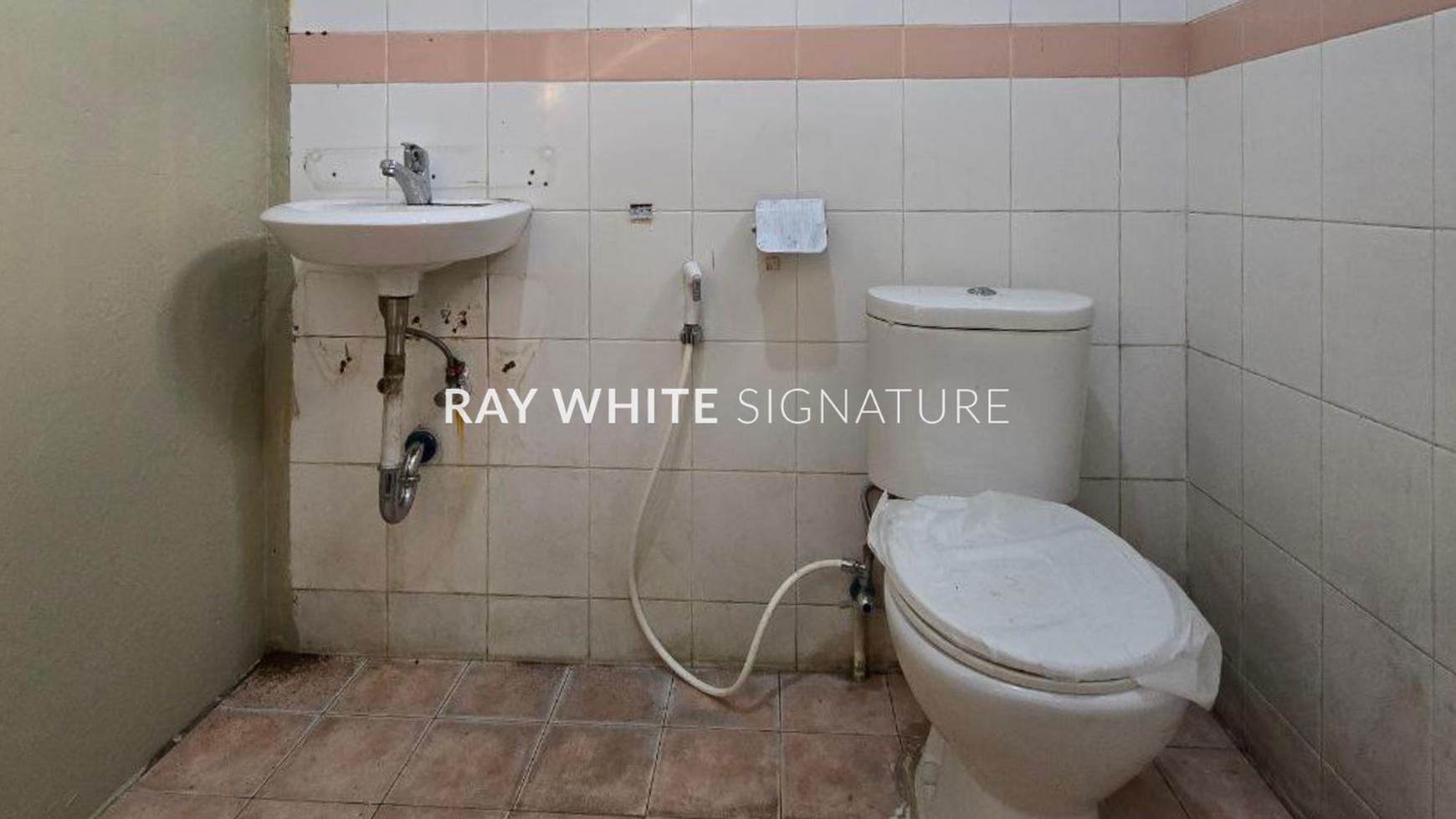 Rumah Hitung Tanah Area Cipete