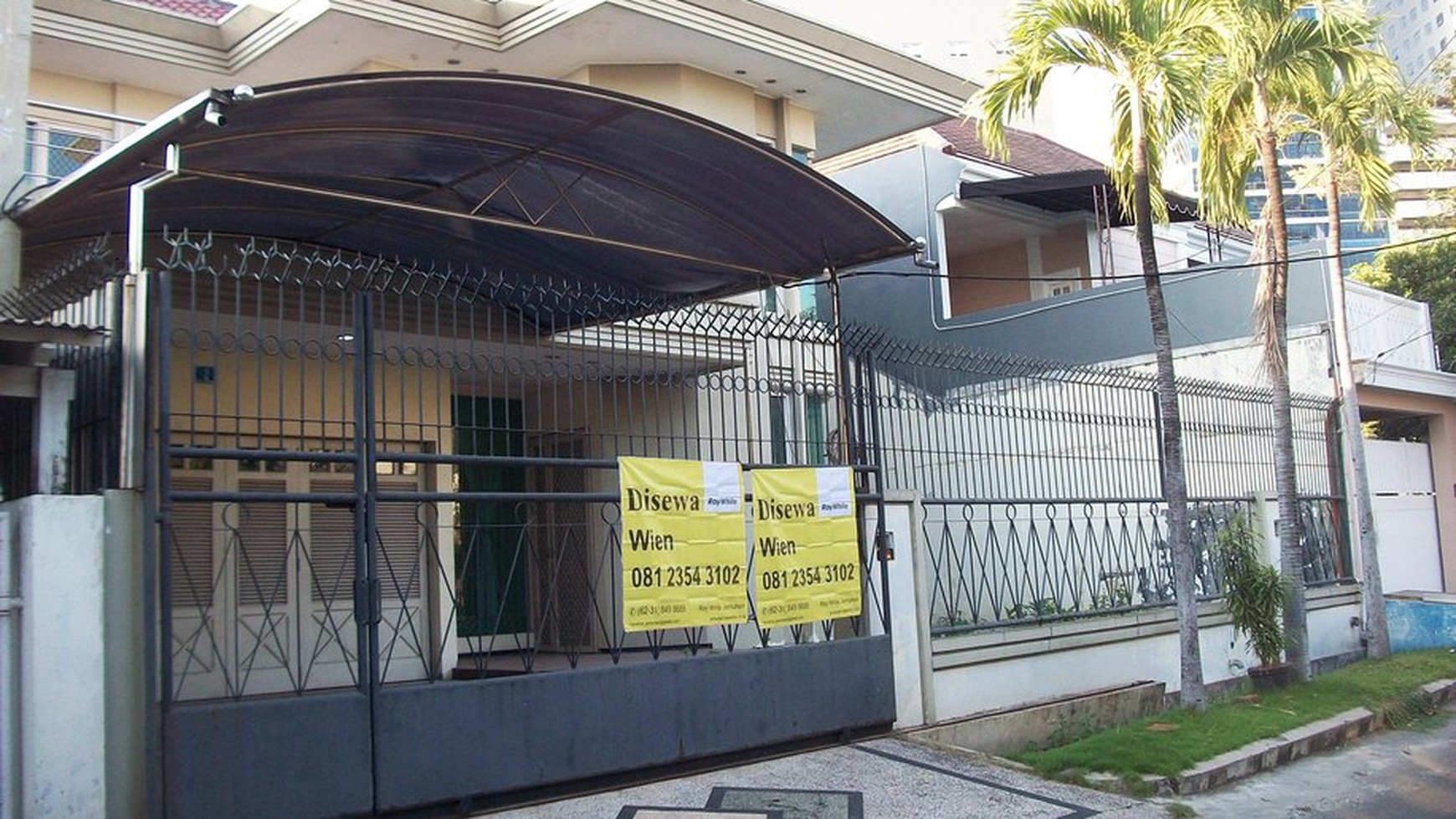 Rumah Hitung Tanah Area Cipete