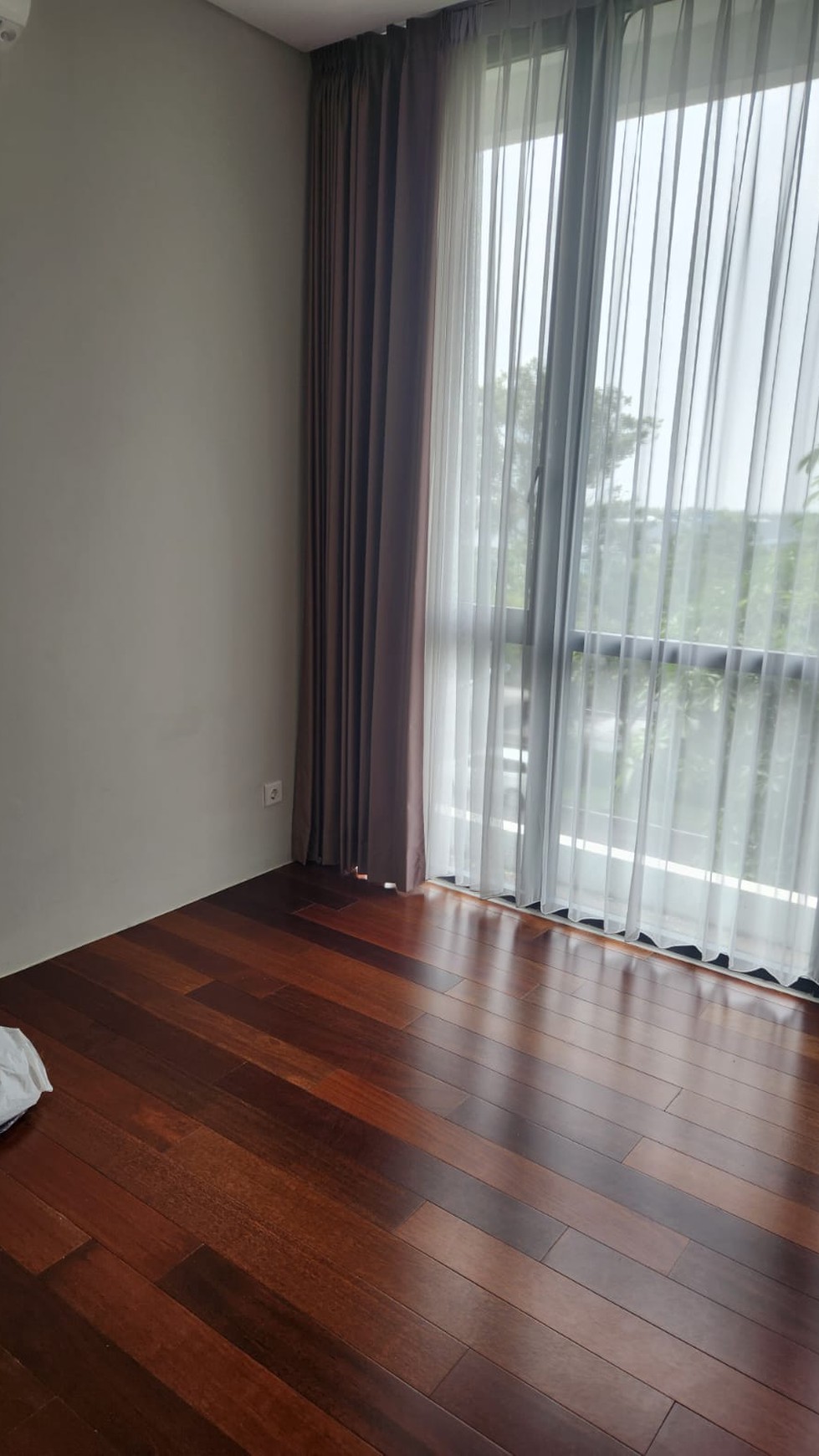 MURAH Dijual Apartemen Rosebay Graha Family 2 Bedroom FULL FURNISHED Tower B Lantai 3 Best City View dekat Pakuwon Mall, National Hospital