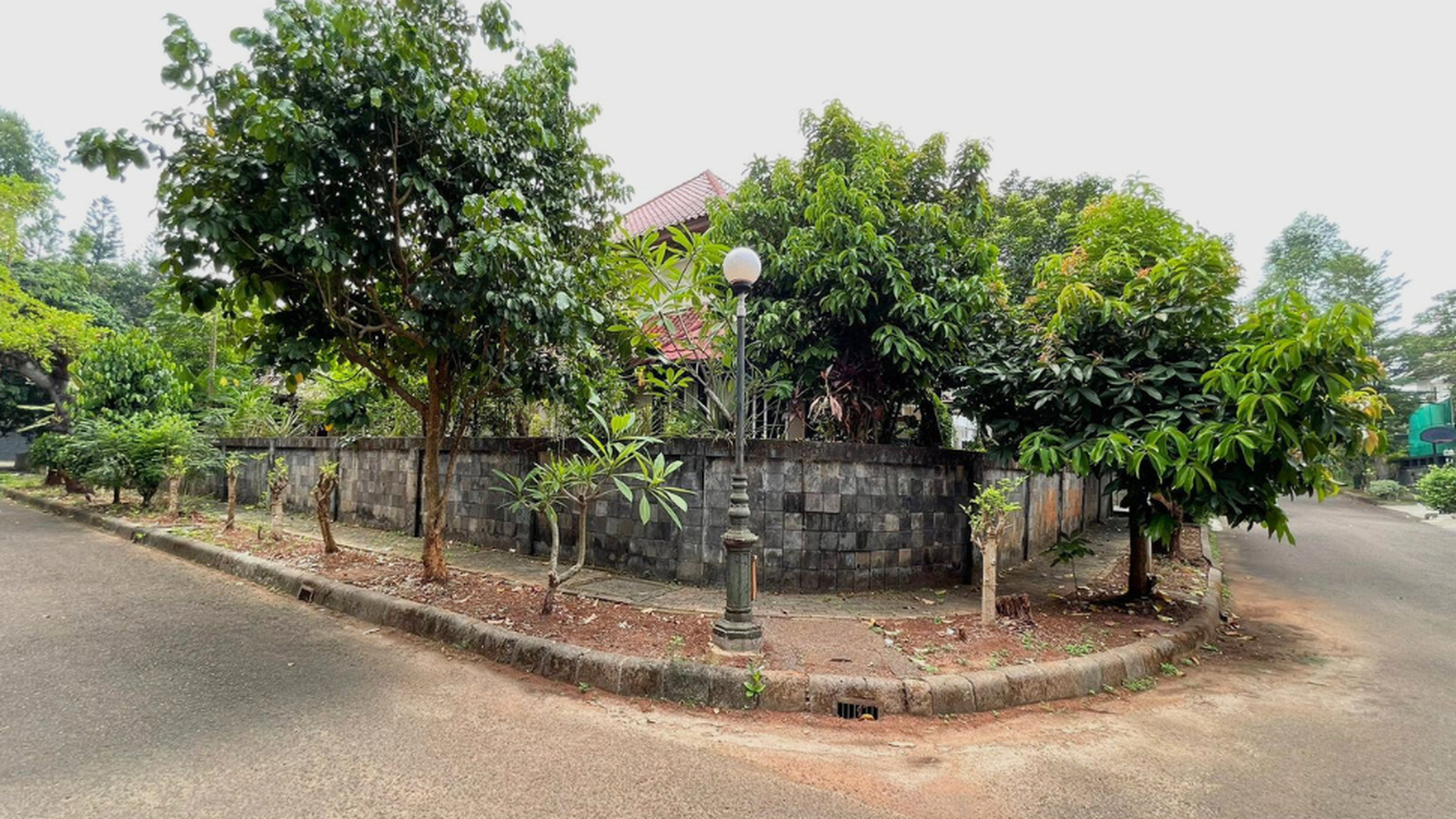 Dijual Rumah Murah Siap Huni di Bukit Pratama Hills Lebak Bulus, Jakarta Selatan.