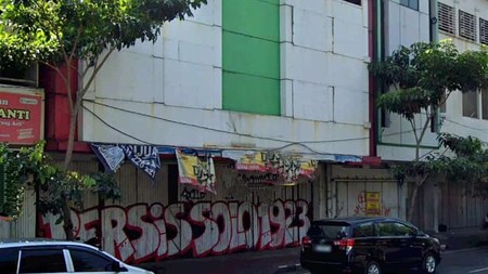 Bangunan Komersial di Lokasi Premium Jl Slamet Riyadi Laweyan Surakarta 