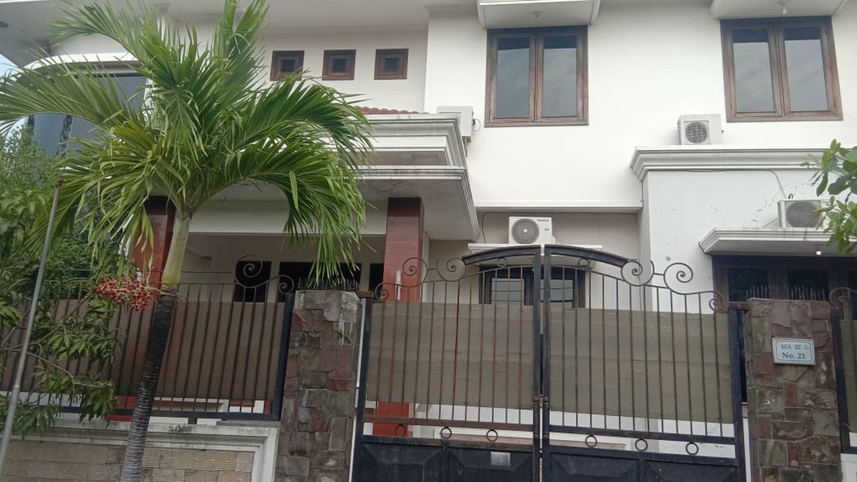 disewakan rumah furnished medokan asri rungkut