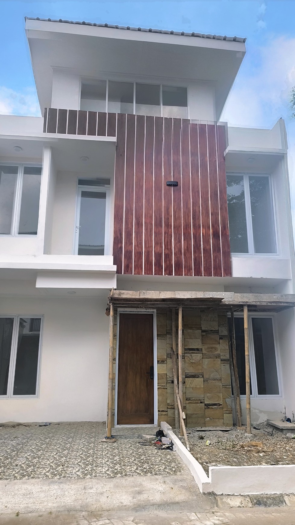 Rumah 2 Lantai Siap Huni dalam Cluster dan Hunian Nyaman @BSD