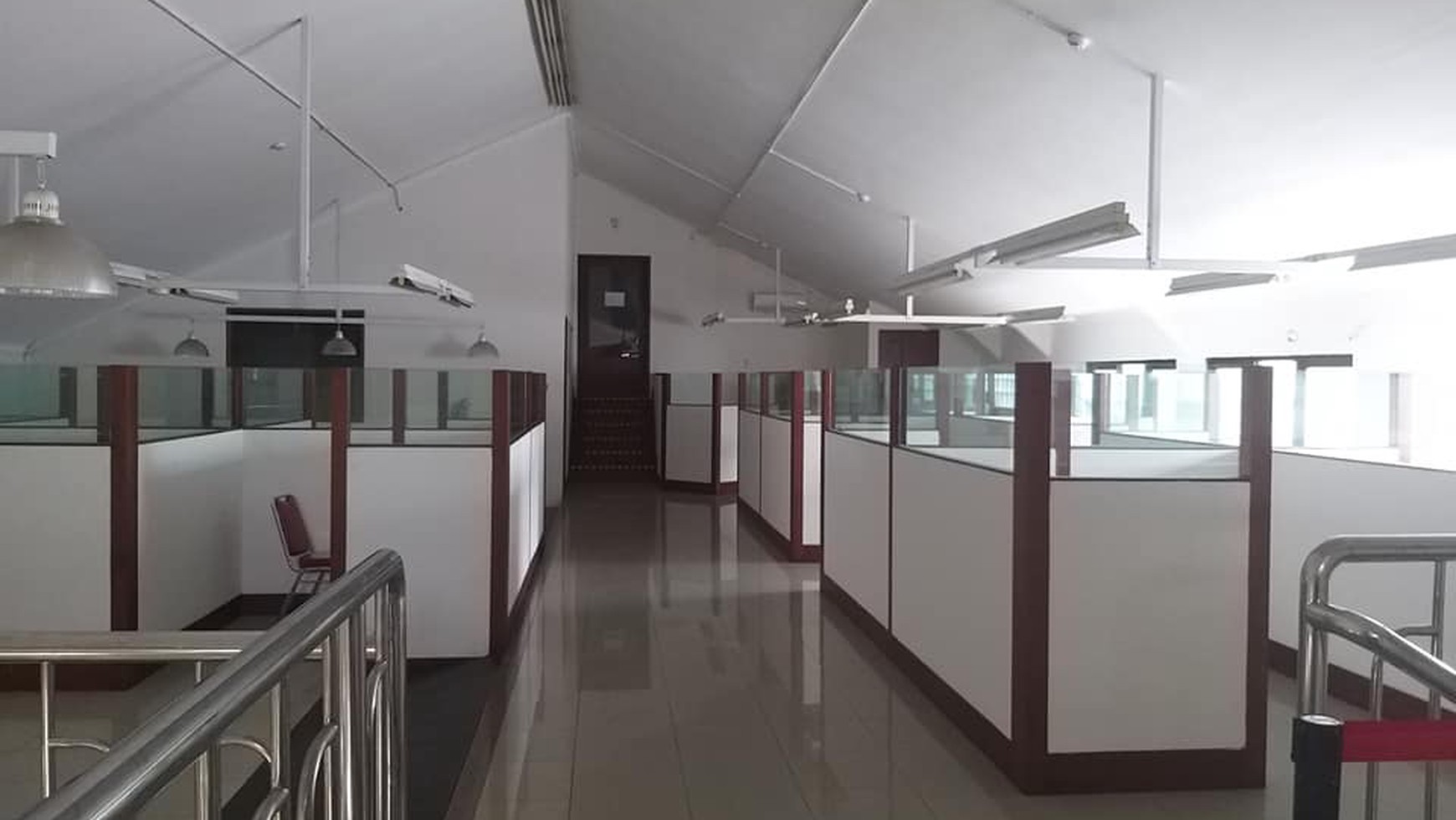 Rumah Kantor 3,5 Lantai di Jalan Asem Baris Raya