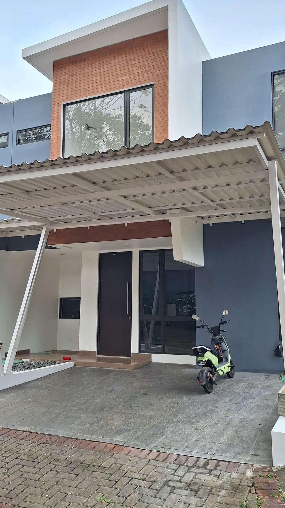 Disewakan Rumah 2 Lantai dalam Cluster Exclusive Bintaro Sektor 7