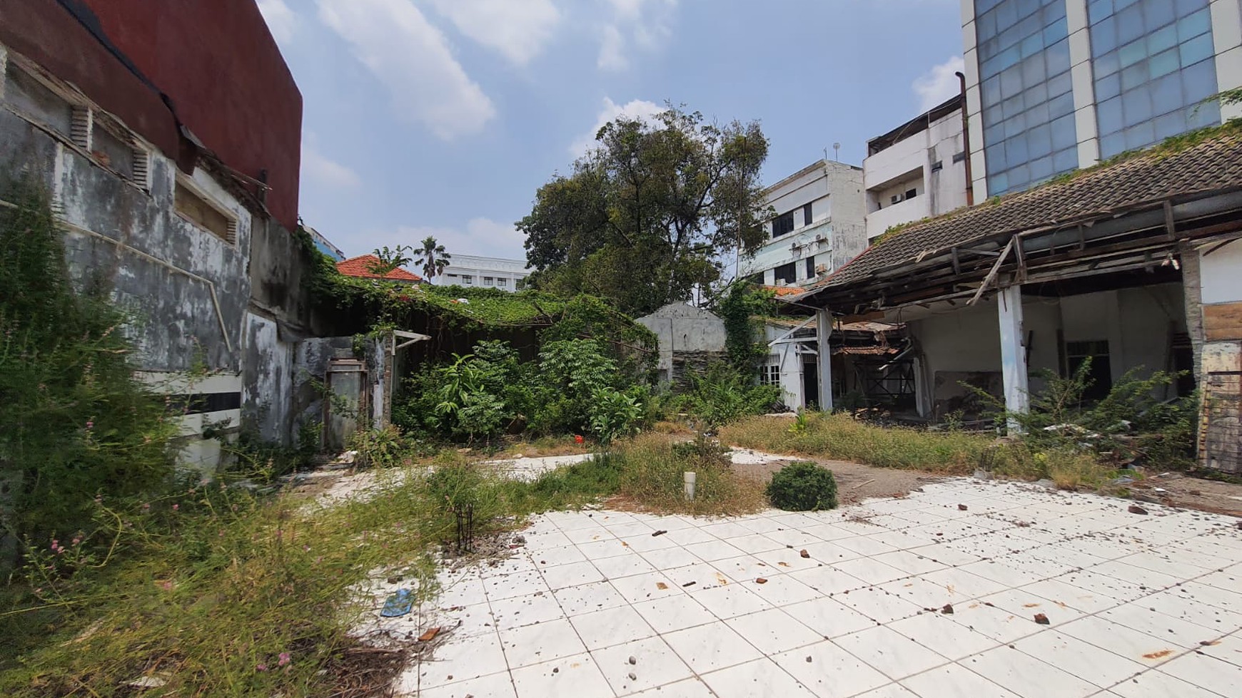 Rumah Hitung Tanah Area Cipete