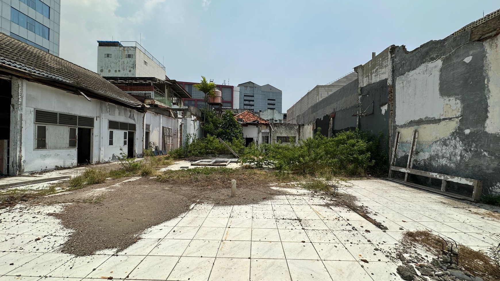 Rumah Hitung Tanah Area Cipete